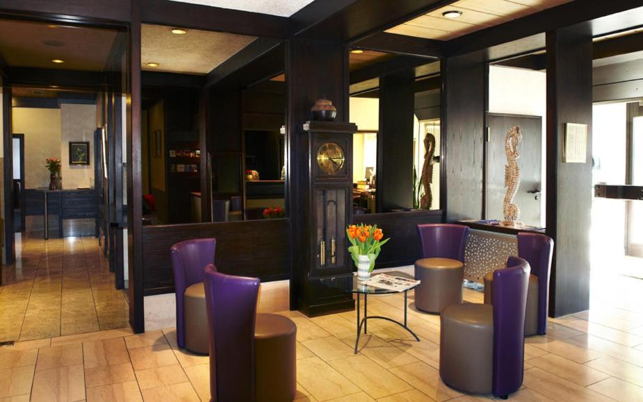 Stern Hotel Soller Изманинг Екстериор снимка