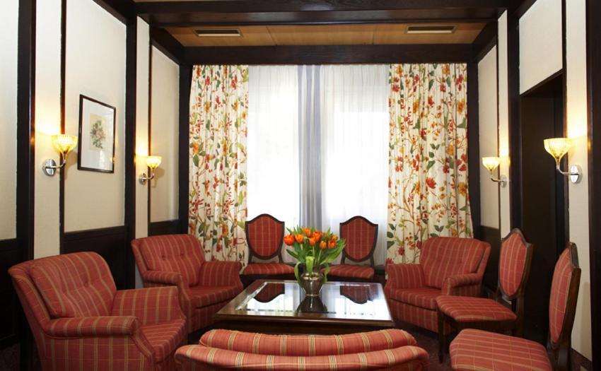 Stern Hotel Soller Изманинг Екстериор снимка