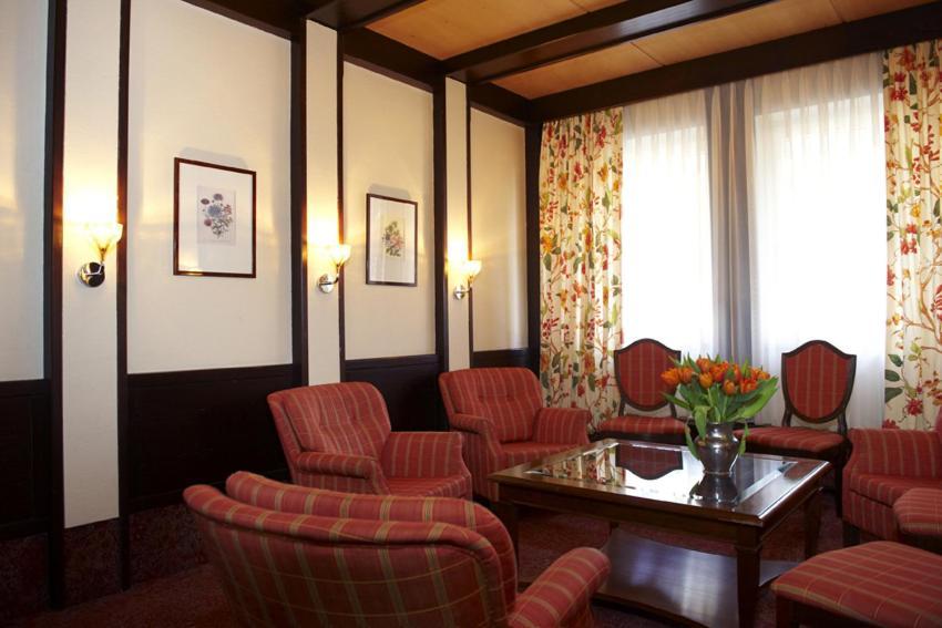 Stern Hotel Soller Изманинг Екстериор снимка