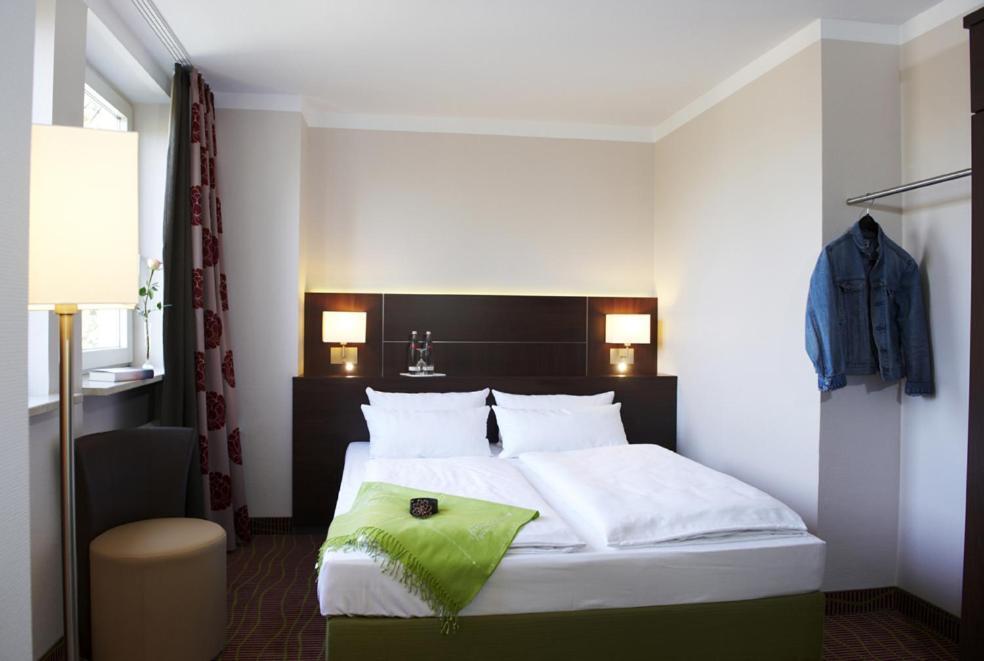 Stern Hotel Soller Изманинг Стая снимка
