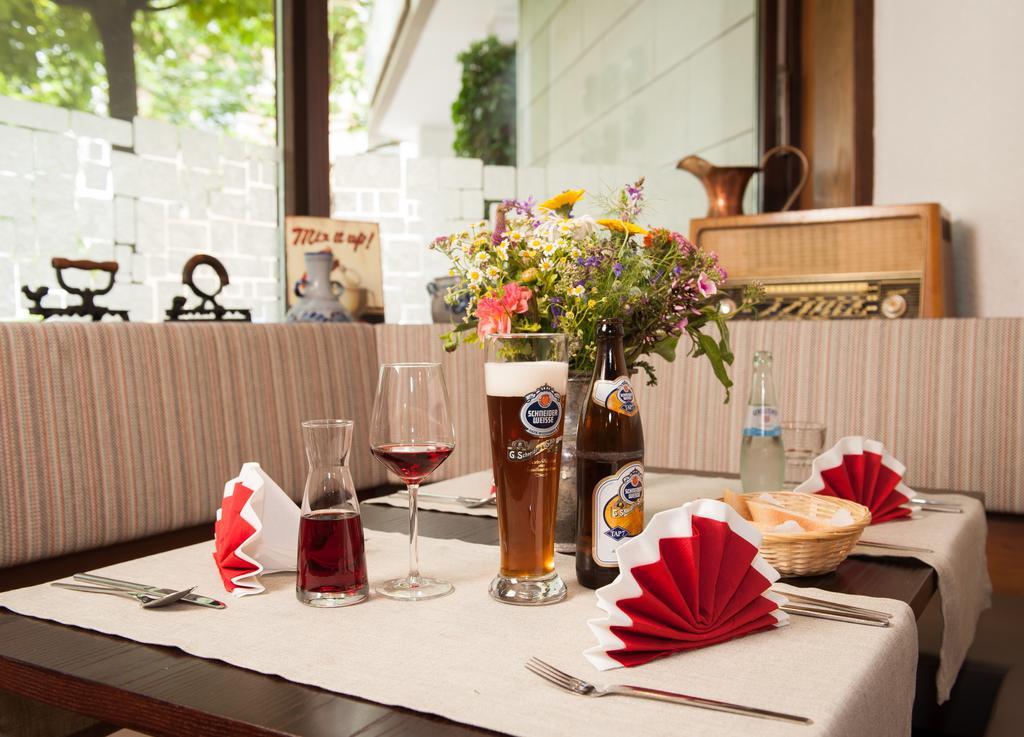 Stern Hotel Soller Изманинг Екстериор снимка